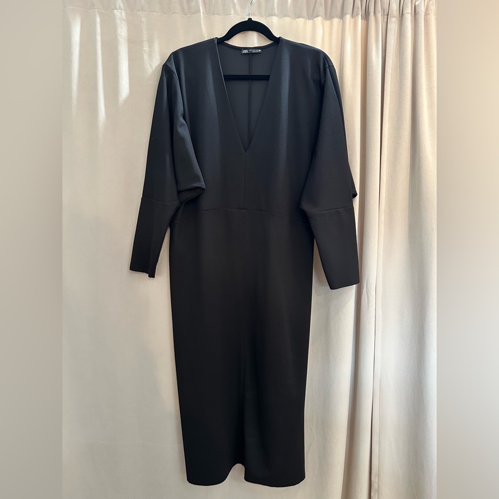 Zara Black Long Sleeve V-Neck Dress